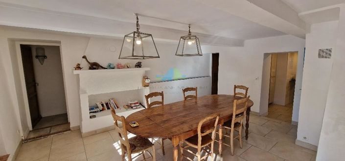 Image No.19-7 Bed House for sale