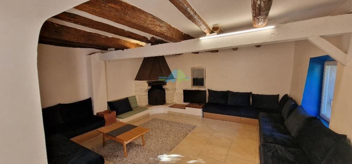 Image No.9-7 Bed House for sale