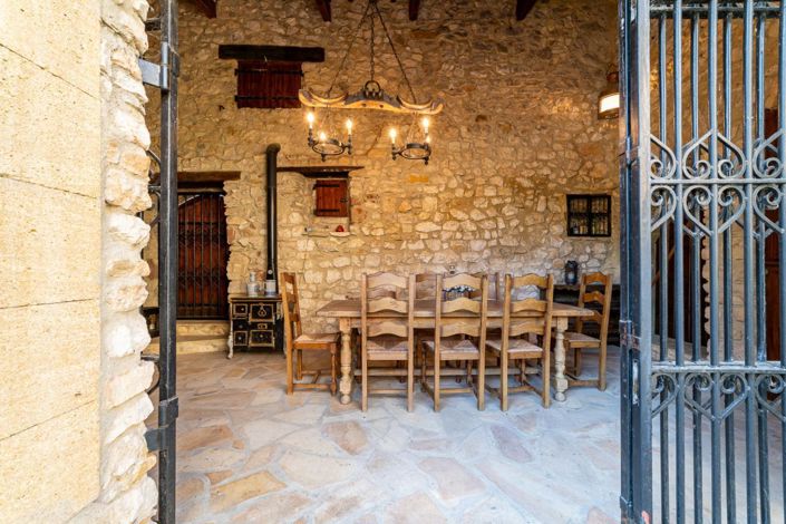 Image No.3-5 Bed House for sale