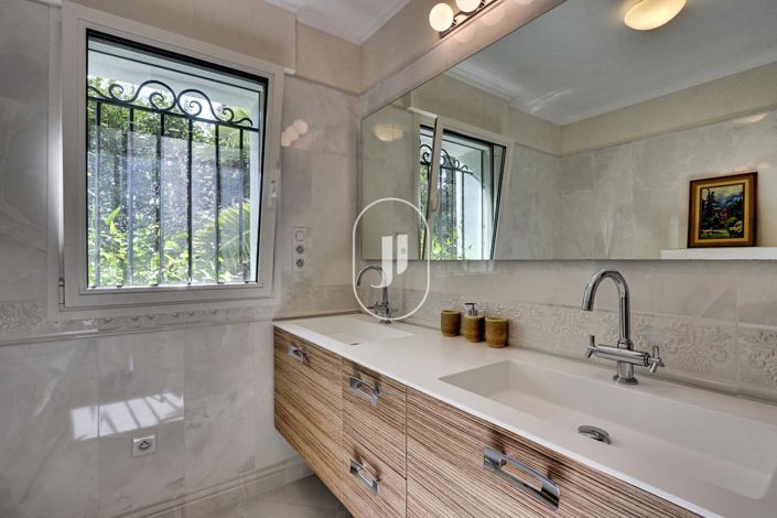 Image No.40-Maison de 7 chambres à vendre à Sainte-Maxime