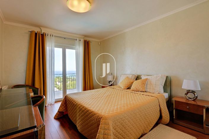 Image No.9-7 Bed House for sale