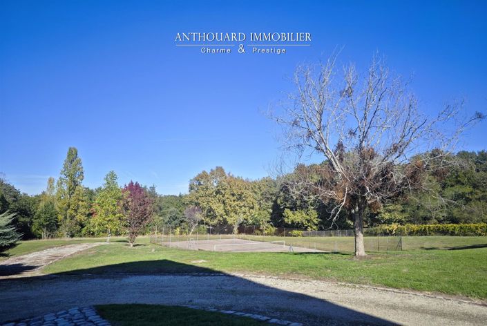 Image No.16-6 Bed House for sale