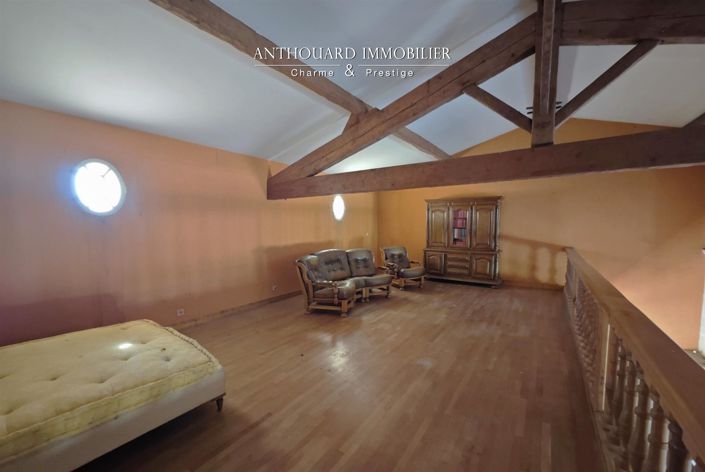 Image No.27-6 Bed House for sale