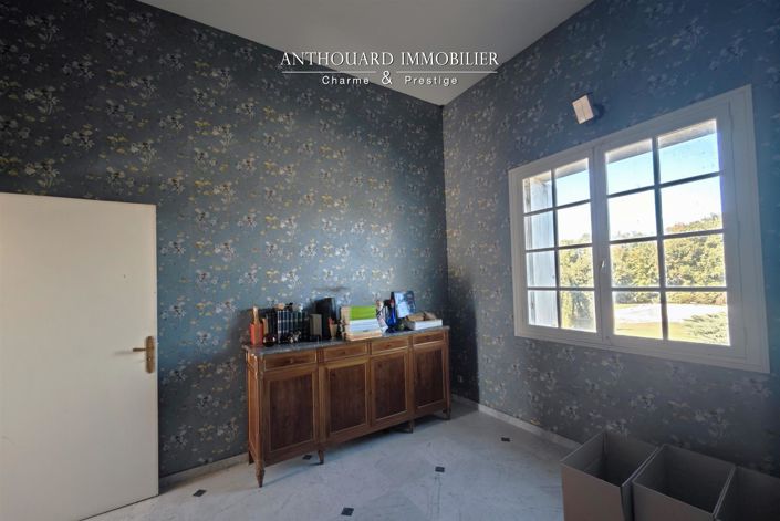 Image No.34-6 Bed House for sale