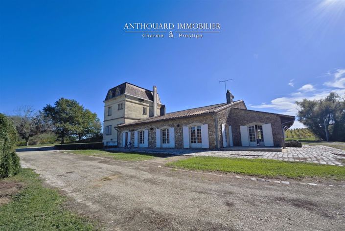 Image No.4-6 Bed House for sale