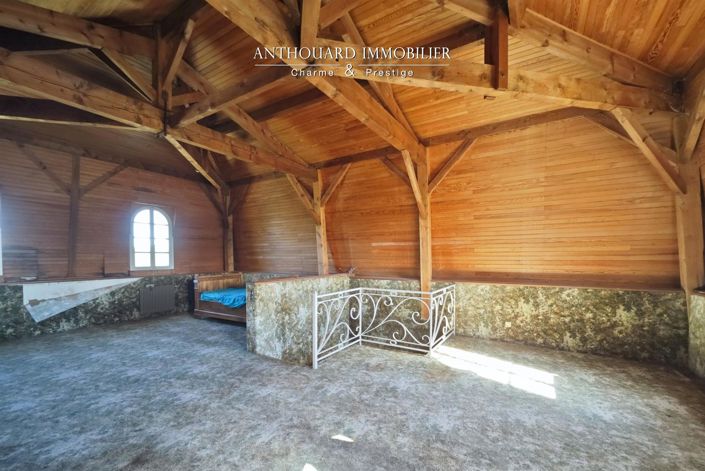 Image No.42-6 Bed House for sale