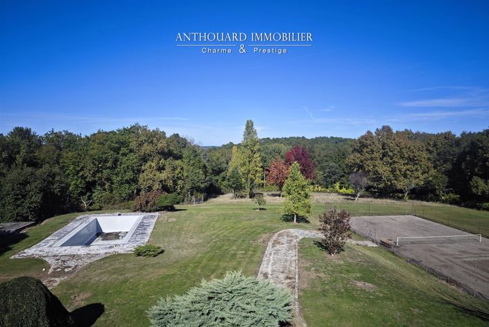 Image No.9-6 Bed House for sale