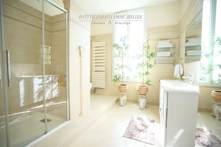 Image No.37-4 Bed Property for sale