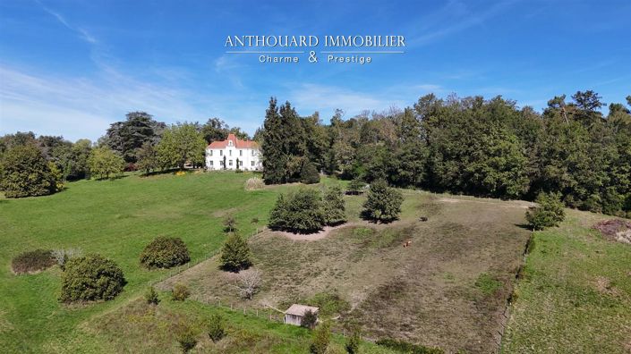 Image No.4-4 Bed Property for sale