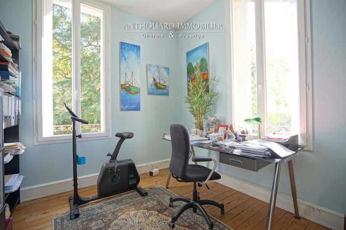 Image No.40-4 Bed Property for sale