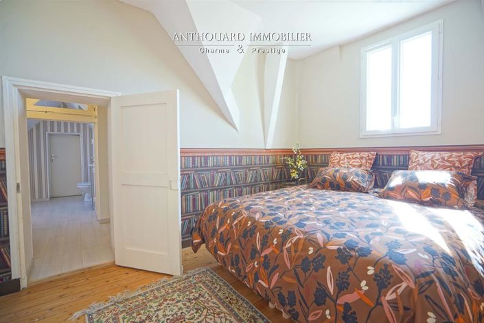 Image No.41-4 Bed Property for sale