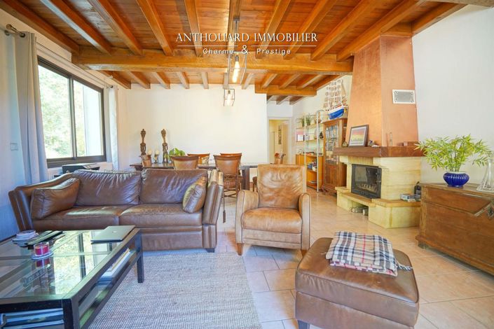 Image No.43-4 Bed Property for sale