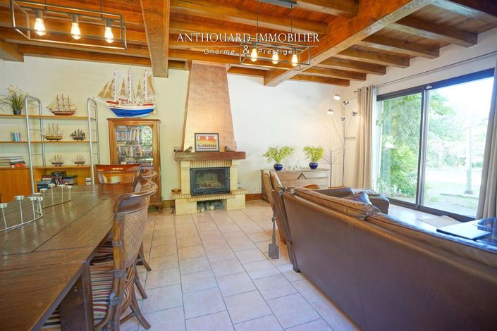 Image No.44-4 Bed Property for sale