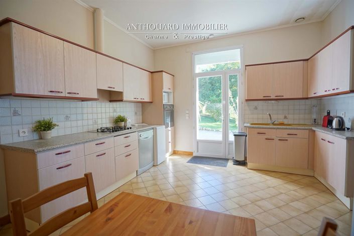 Image No.45-4 Bed Property for sale