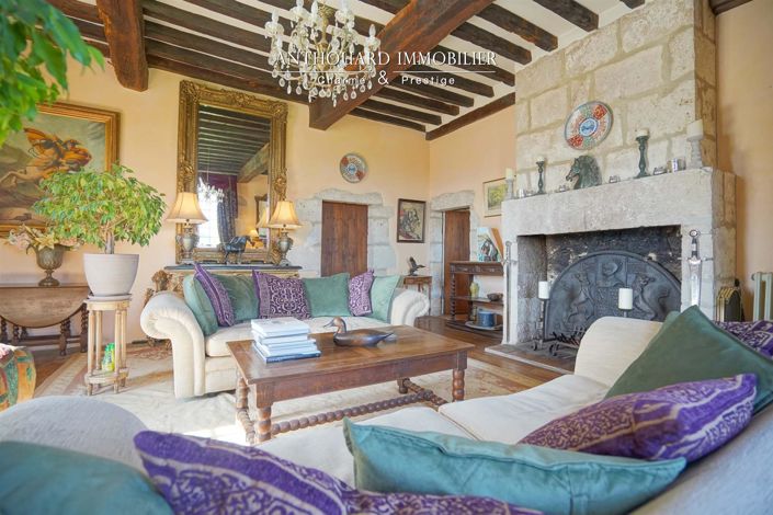 Image No.28-6 Bed Property for sale