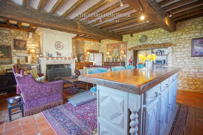 Image No.32-6 Bed Property for sale