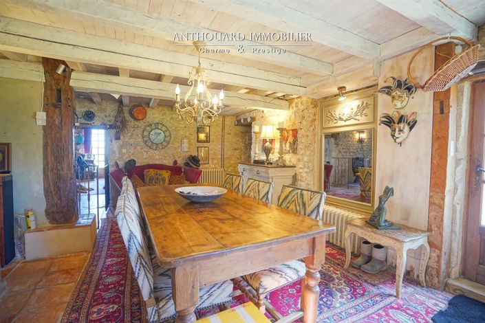 Image No.39-6 Bed Property for sale