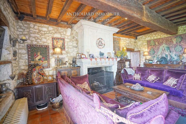 Image No.46-6 Bed Property for sale