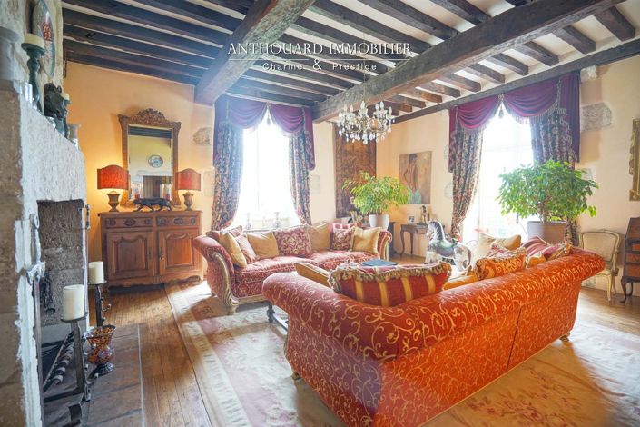 Image No.48-6 Bed Property for sale