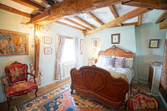 Image No.57-6 Bed Property for sale