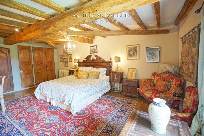 Image No.58-6 Bed Property for sale