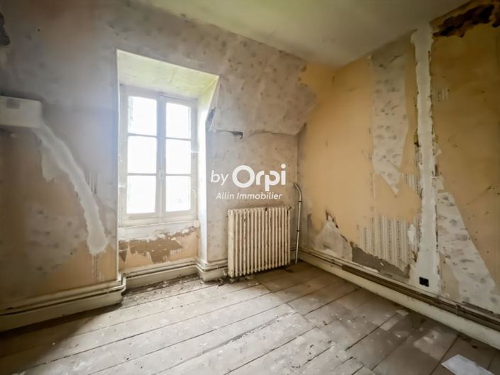 Image No.13-6 Bed House for sale