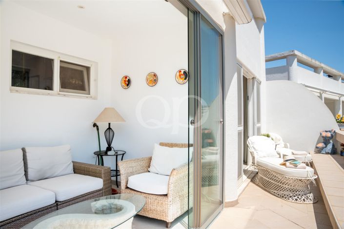 Image No.12-2 Bed House for sale