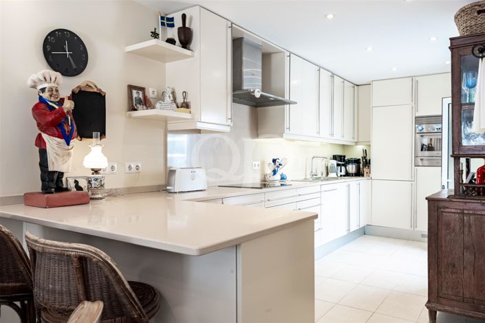 Image No.4-2 Bed House for sale