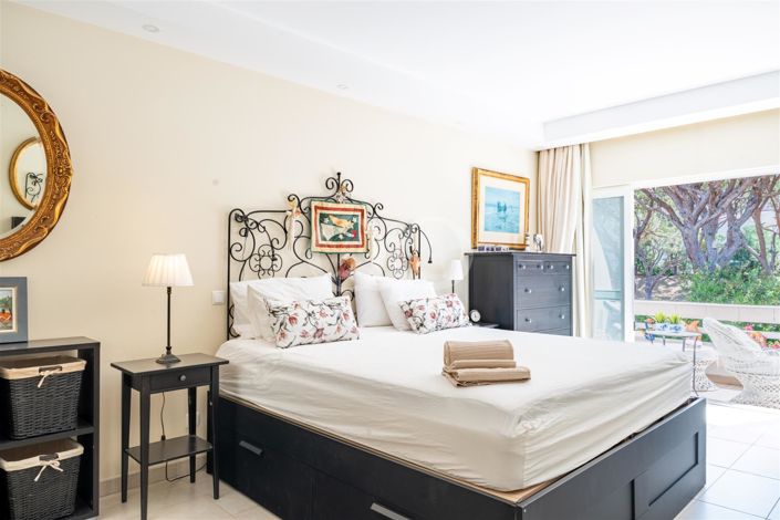 Image No.7-2 Bed House for sale