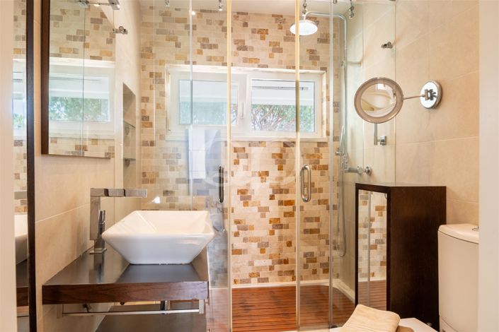 Image No.8-2 Bed House for sale