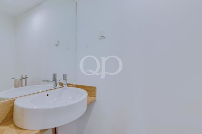 Image No.17-1 Bed House for sale