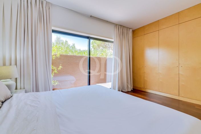 Image No.20-1 Bed House for sale