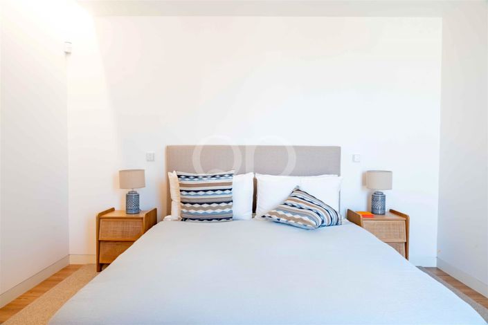 Image No.7-2 Bed House for sale