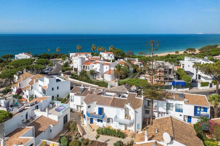 Image No.20-3 Bed House for sale