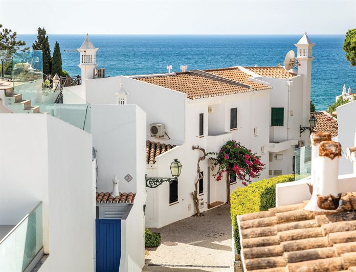 Image No.21-3 Bed House for sale