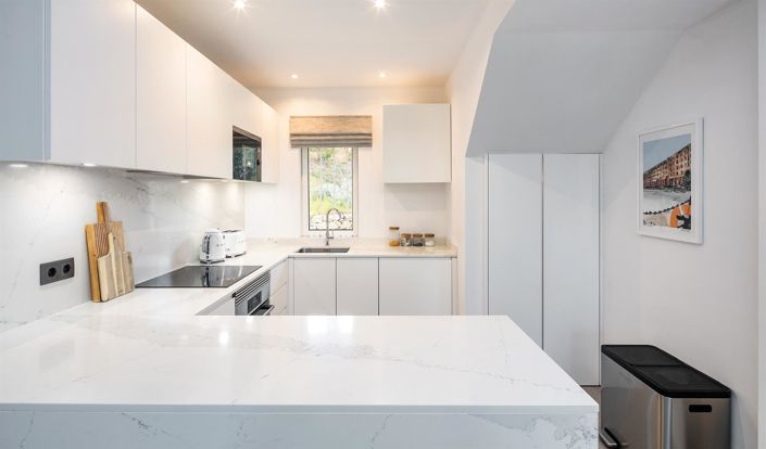 Image No.20-2 Bed House for sale