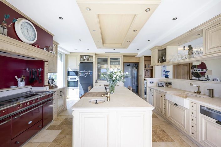 Image No.15-6 Bed House for sale