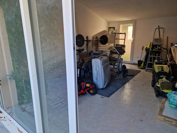 Image No.16-5 Bed House for sale