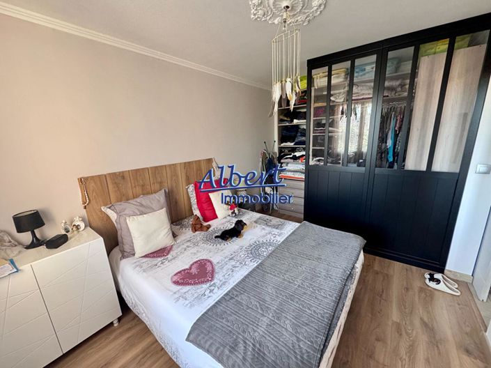 Image No.8-3 Bed Apartment for sale