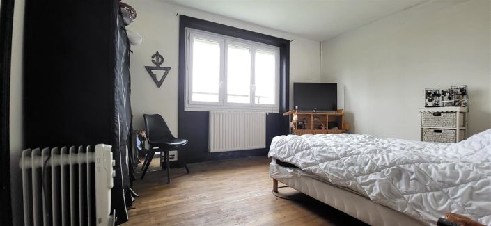 Image No.13-3 Bed House for sale