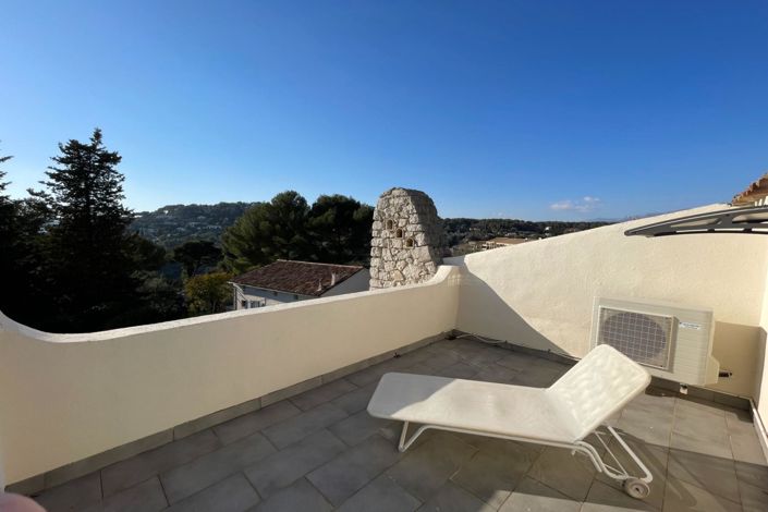 Image No.10-3 Bed Apartment for sale