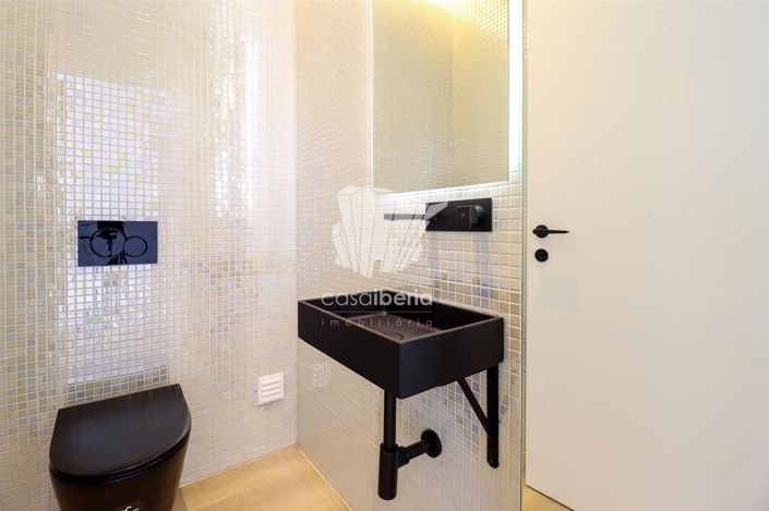 Image No.25-4 Bed House for sale