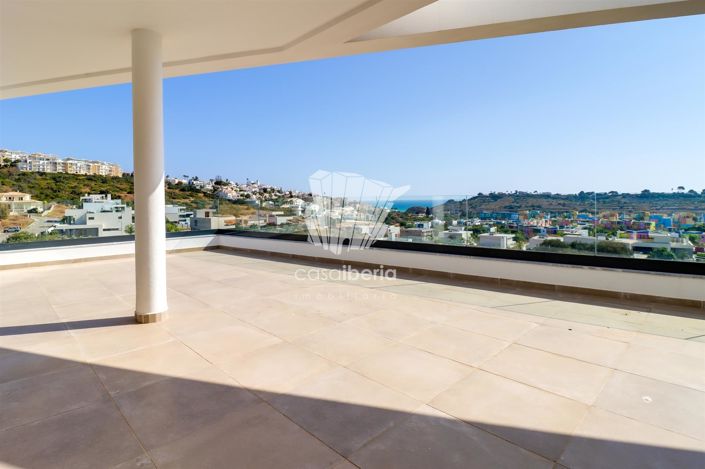 Image No.38-4 Bed House for sale