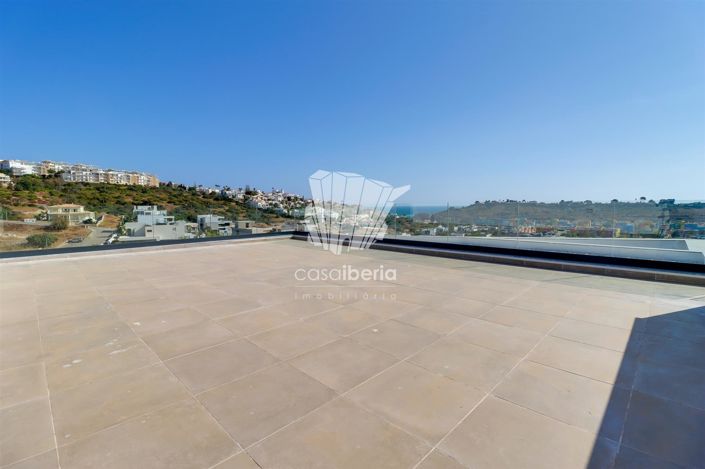 Image No.40-4 Bed House for sale