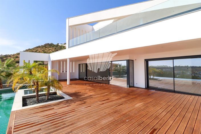 Image No.44-4 Bed House for sale