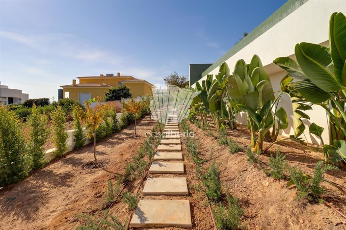 Image No.48-4 Bed House for sale