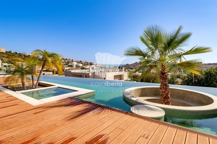 Image No.5-4 Bed House for sale