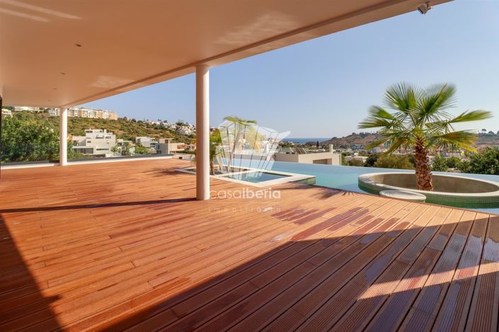 Image No.7-4 Bed House for sale