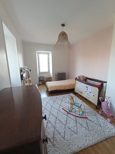 Image No.16-5 Bed House for sale