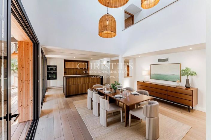 Image No.2-4 Bed House for sale